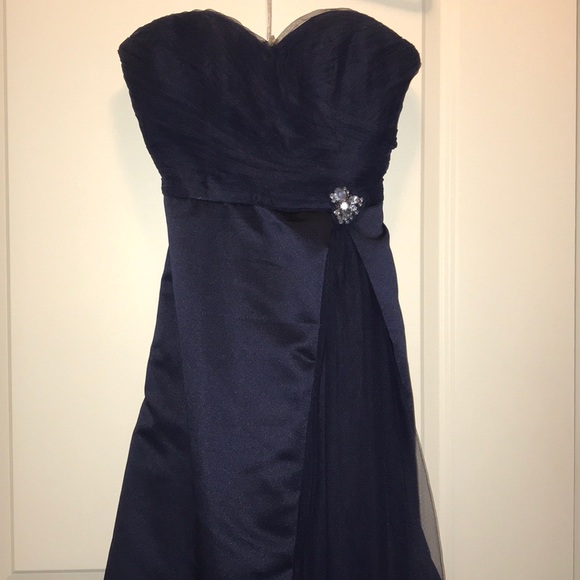 Navy blue strapless gown satin/chiffon with broach - Picture 2 of 2